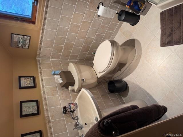 #15 photo, 3914 Maplewood Drive, מחוז נסאו Seaford , NY 11783