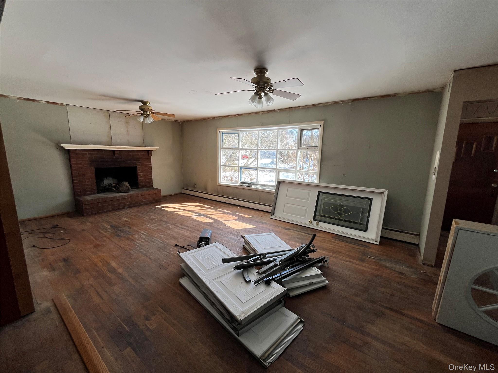 #10 photo, 802 Tooker Avenue, 롱 아일랜드 West Babylon , NY 11704