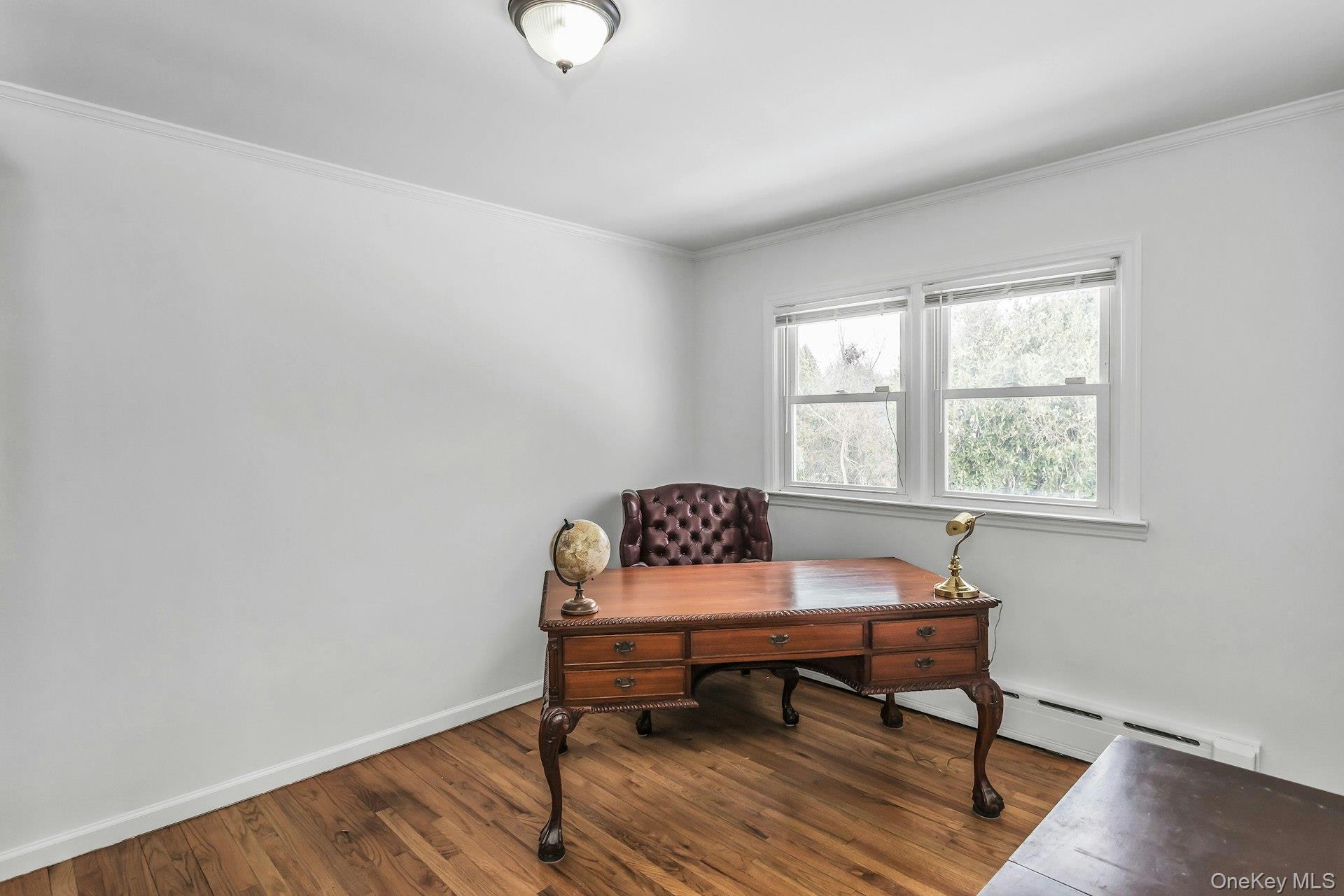 #12 photo, 56 Dowsing Place, Amityville , NY 11701