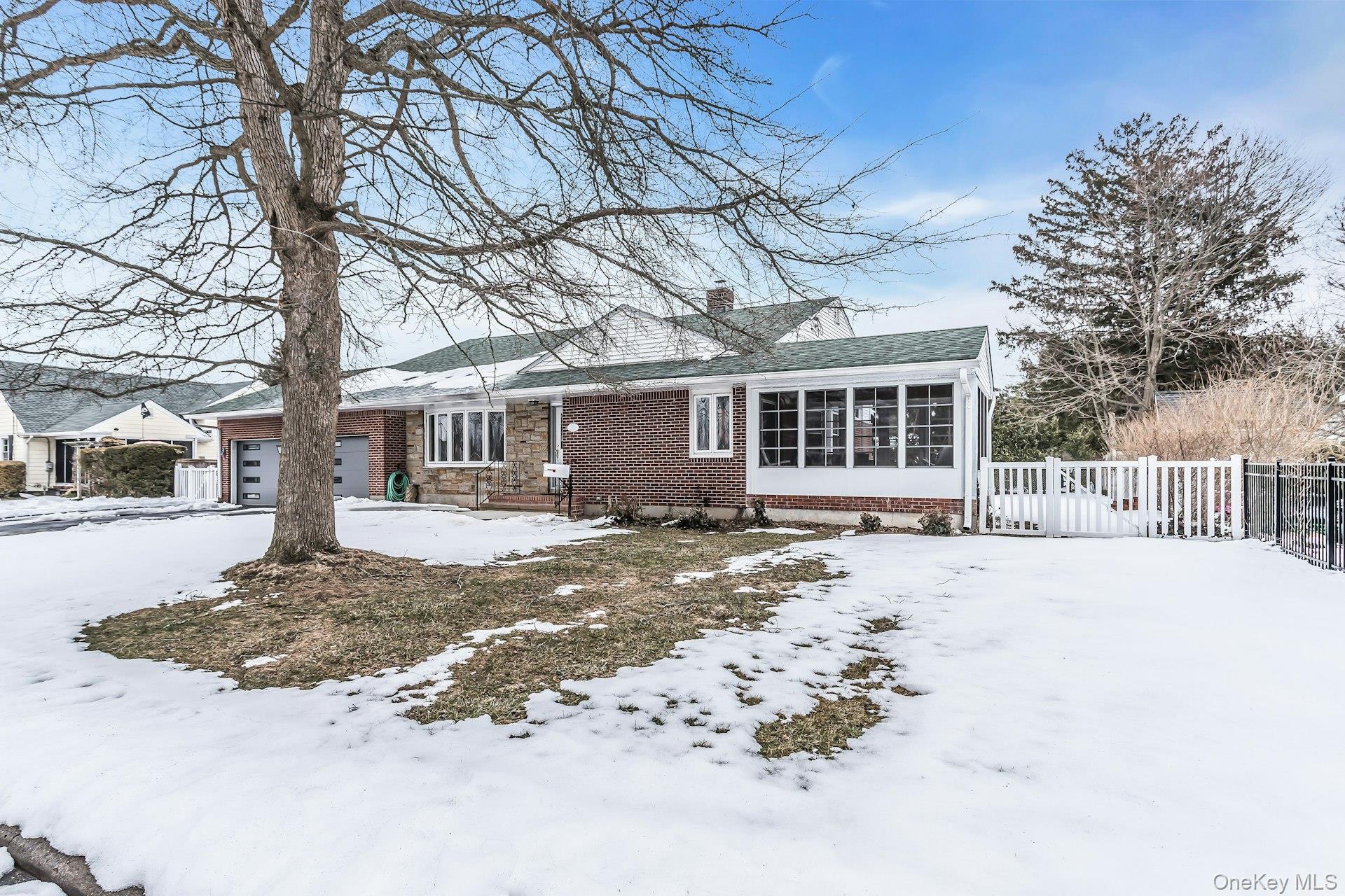 #3 photo, 56 Dowsing Place, Amityville , NY 11701