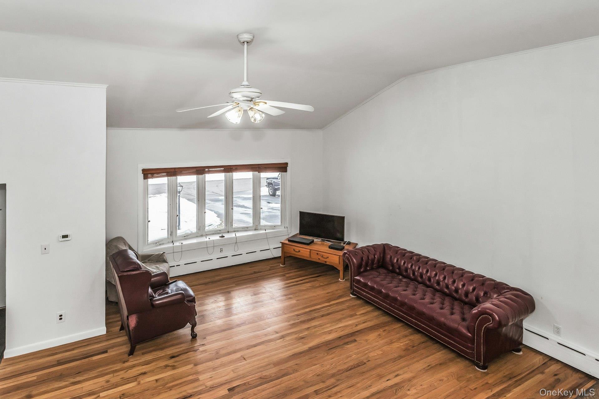 #7 photo, 56 Dowsing Place, Amityville , NY 11701