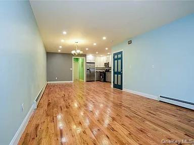 #2 photo, 577 Logan Street, ब्रुकलीन Brooklyn , NY 11208