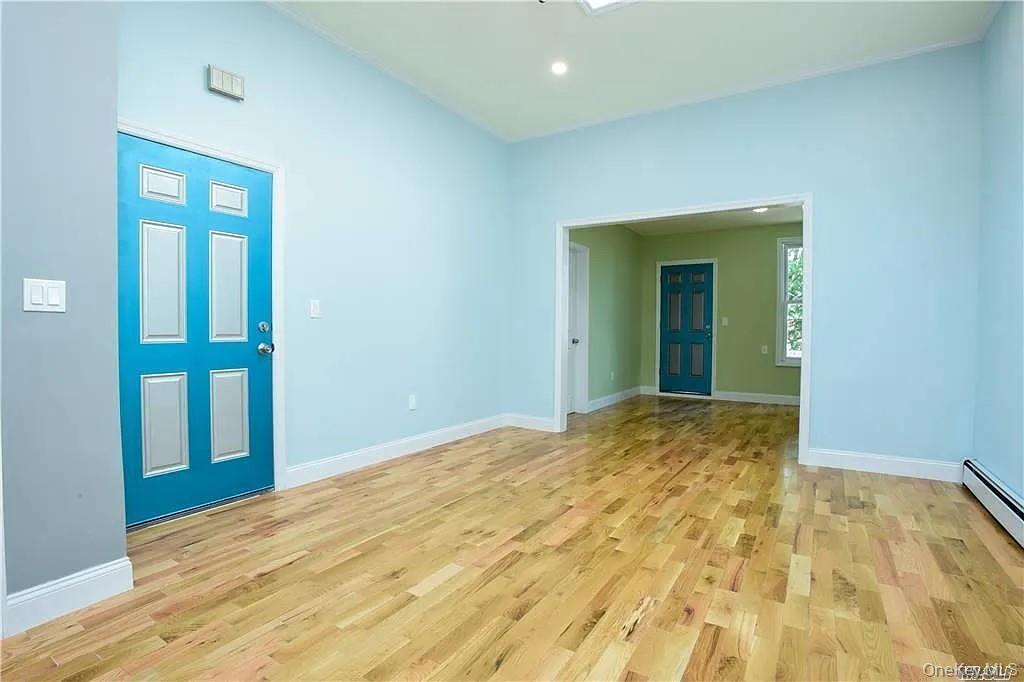 #7 photo, 577 Logan Street, ब्रुकलीन Brooklyn , NY 11208