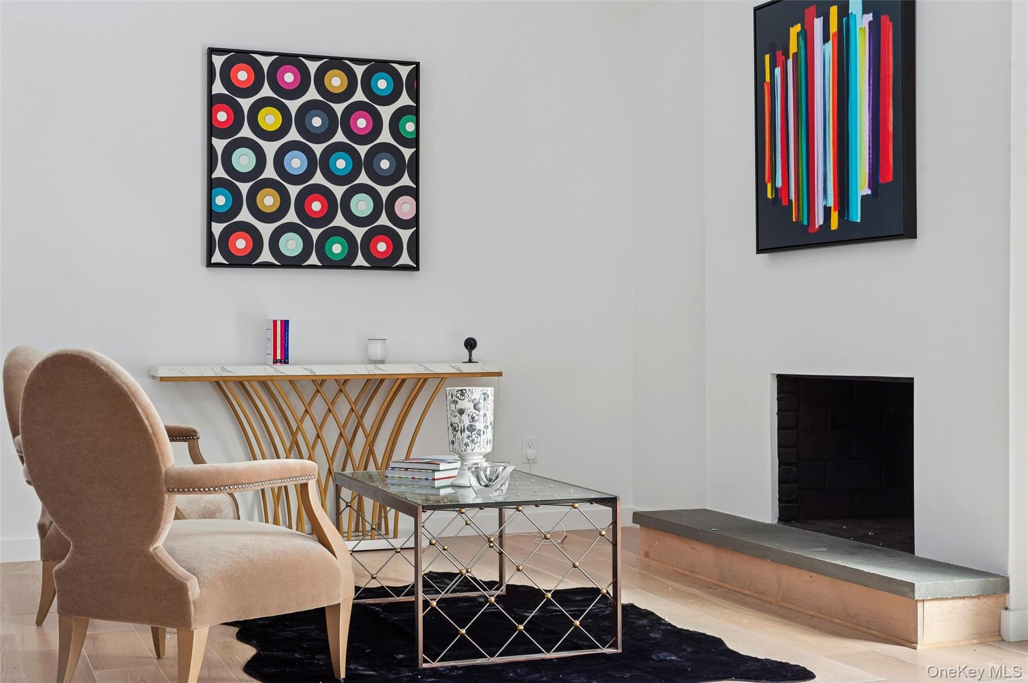 #5 photo, 10 Hampton Street, מחוז סאפוק Westhampton Beach , NY 11978