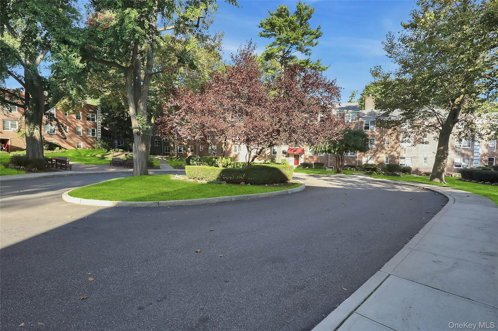 #14 photo, 3 Edward Streets, Roslyn Heights , NY 11577