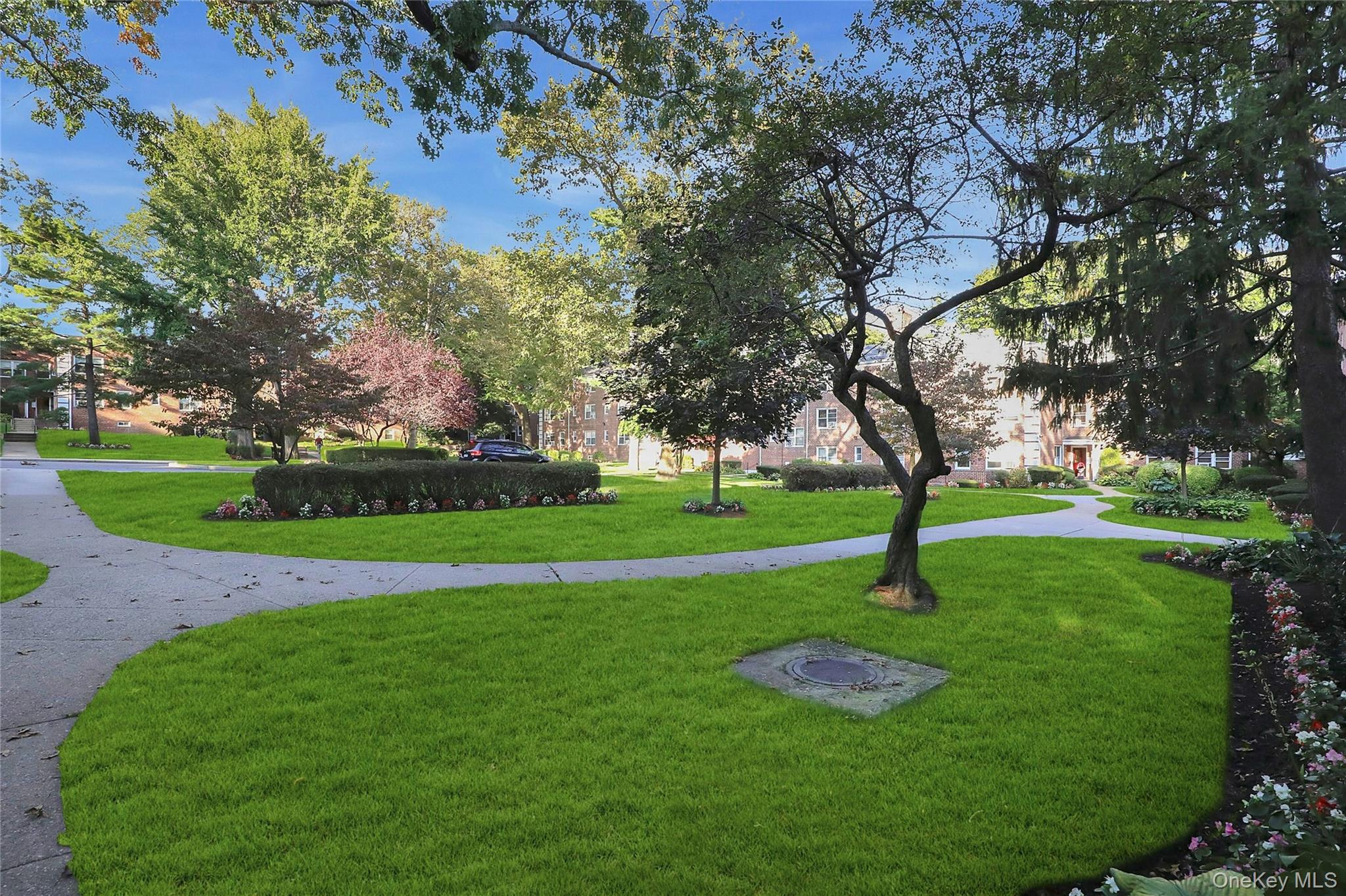 #18 photo, 3 Edward Streets, Roslyn Heights , NY 11577