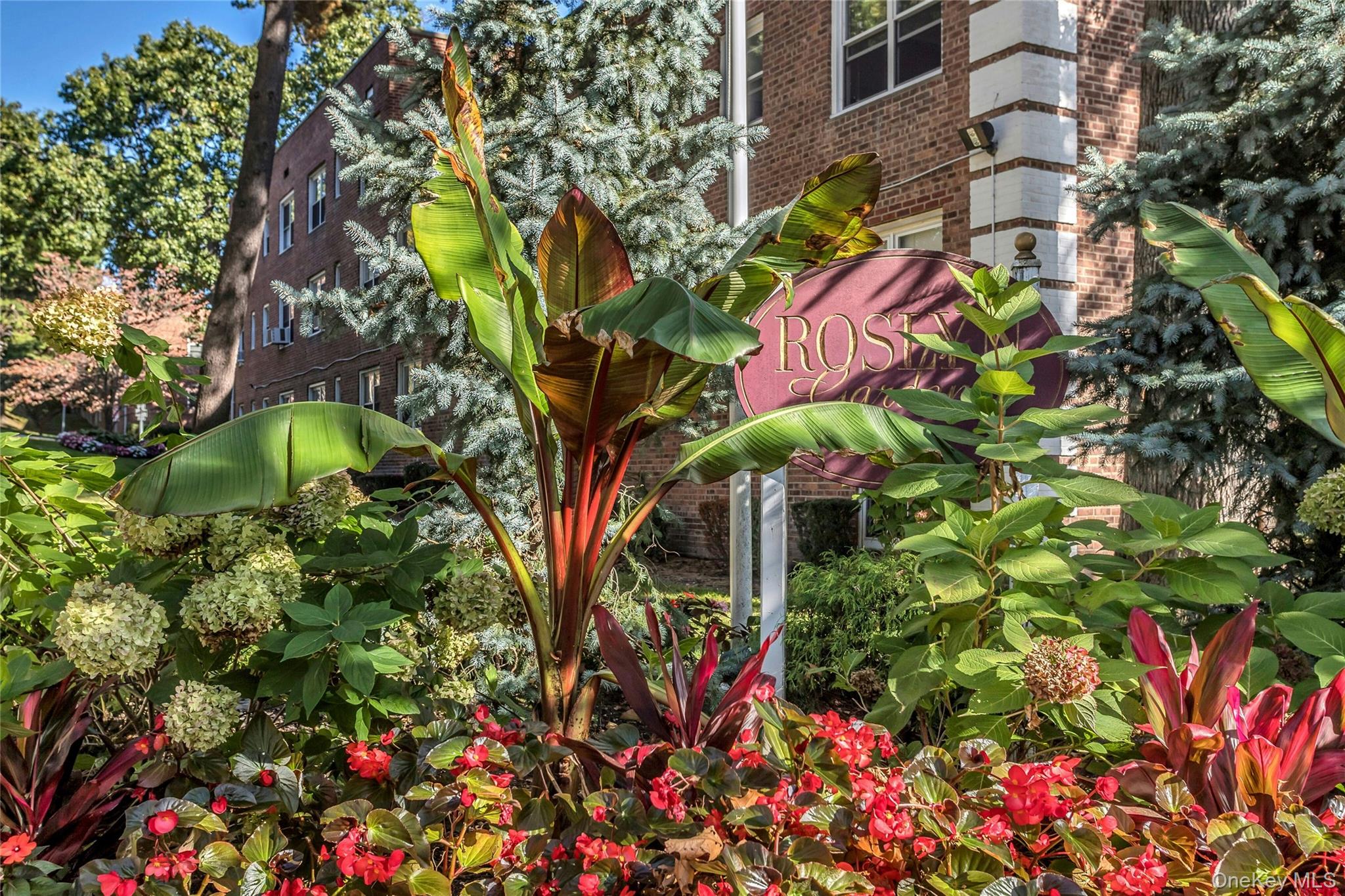 #20 photo, 3 Edward Streets, Roslyn Heights , NY 11577