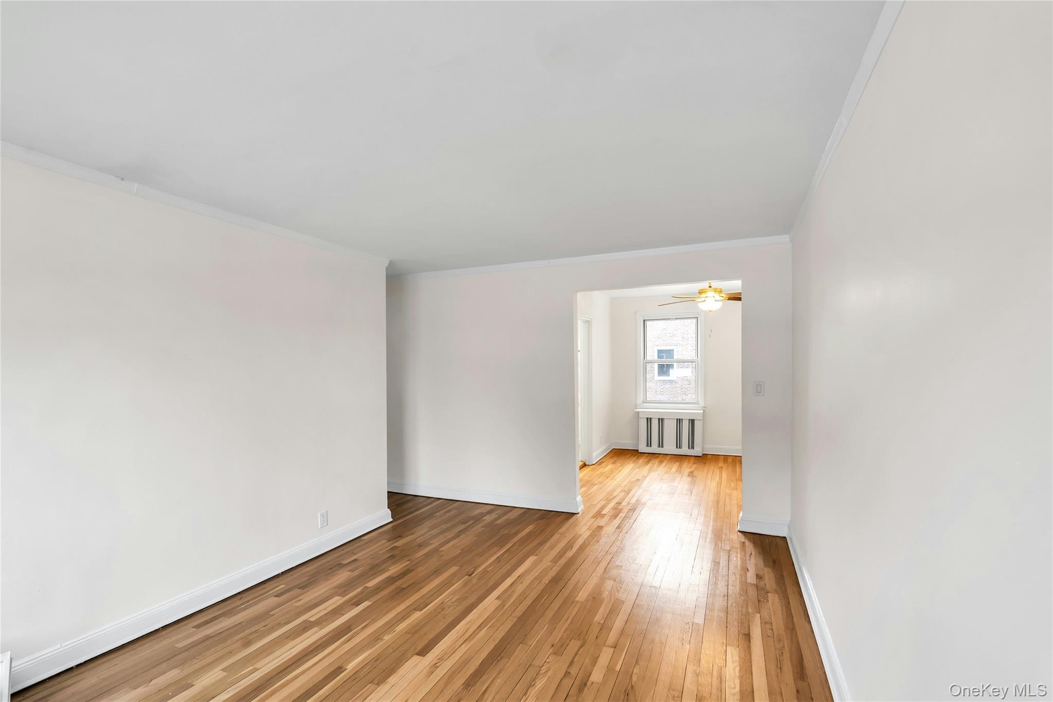 #4 photo, 3 Edward Streets, Нассау ‖ Roslyn Heights , NY 11577