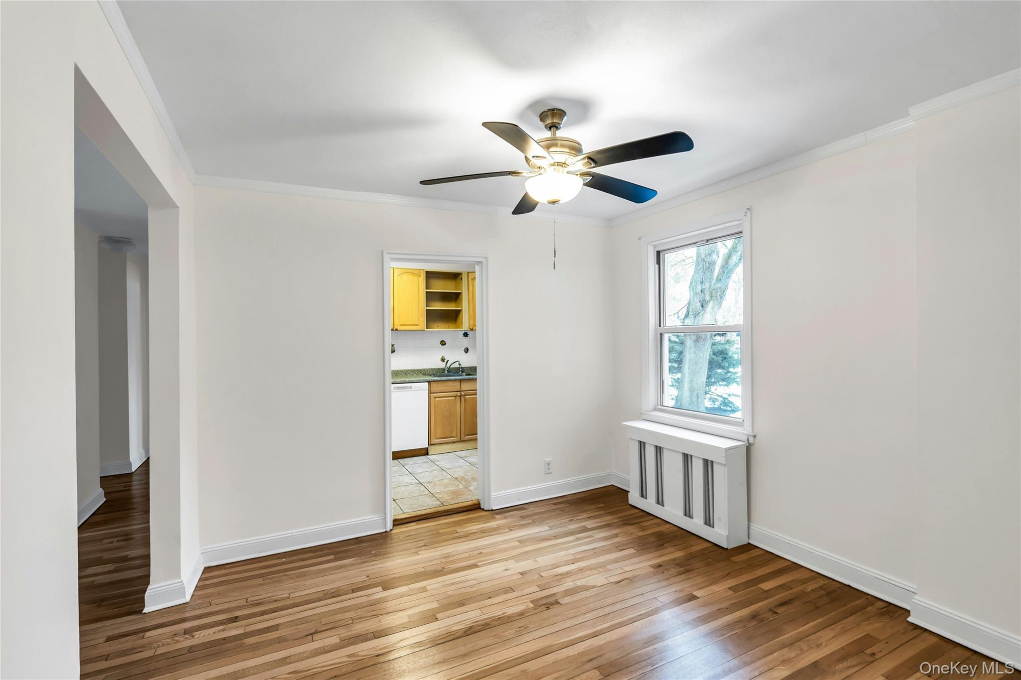 #6 photo, 3 Edward Streets, Нассау ‖ Roslyn Heights , NY 11577