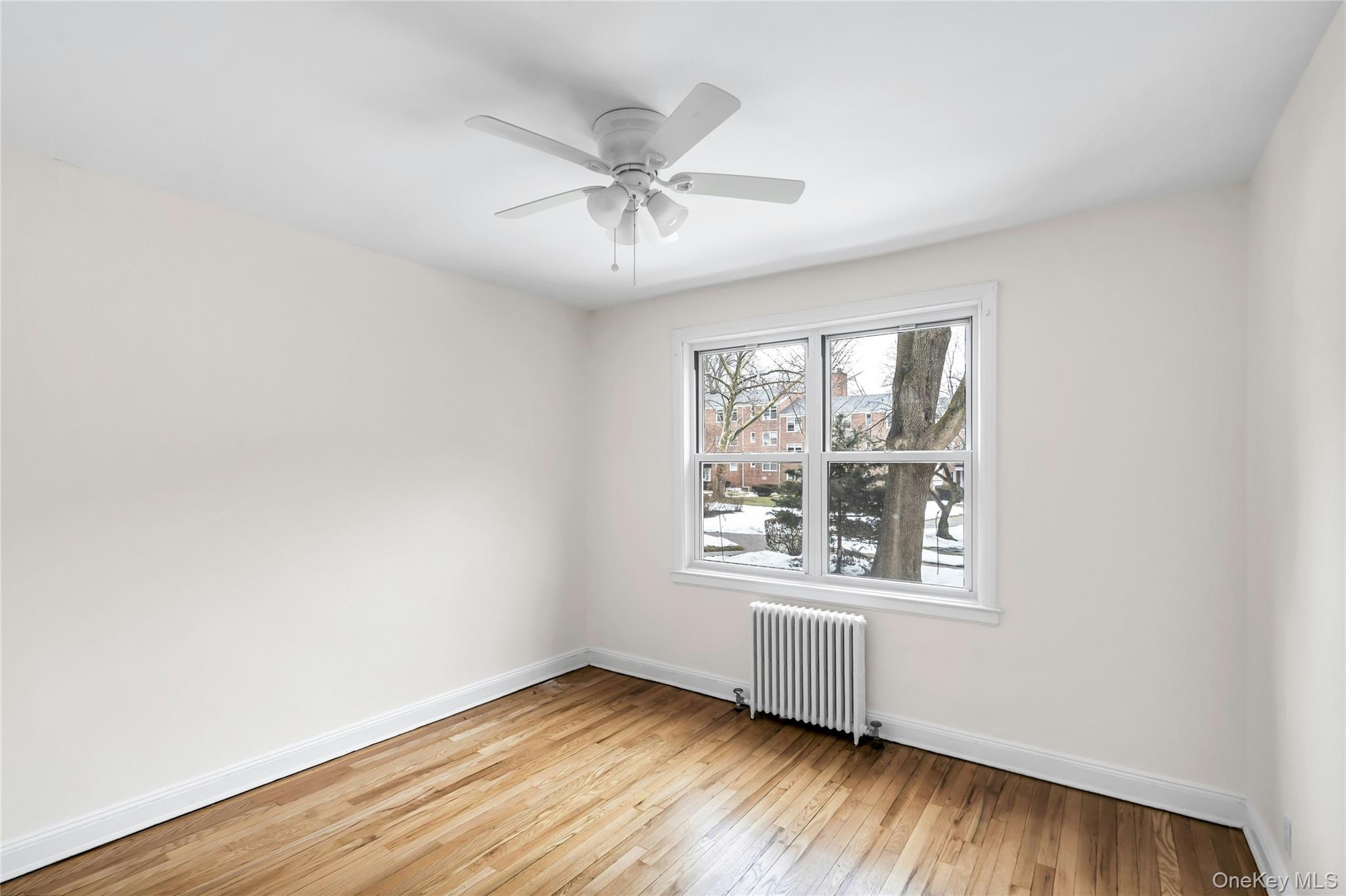 #8 photo, 3 Edward Streets, Roslyn Heights , NY 11577