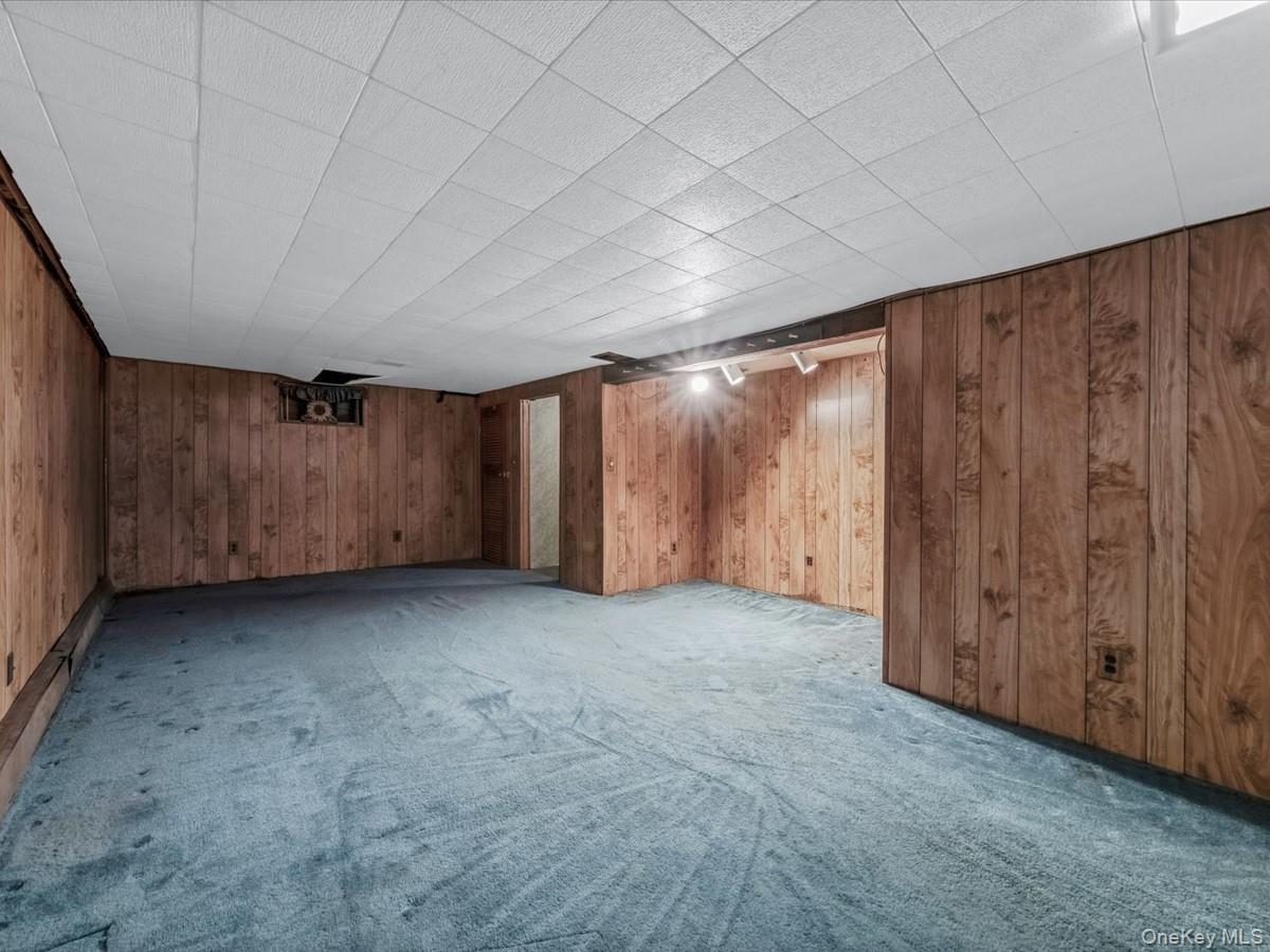 #16 photo, 442 Oakwood Road, Huntington Station , NY 11746