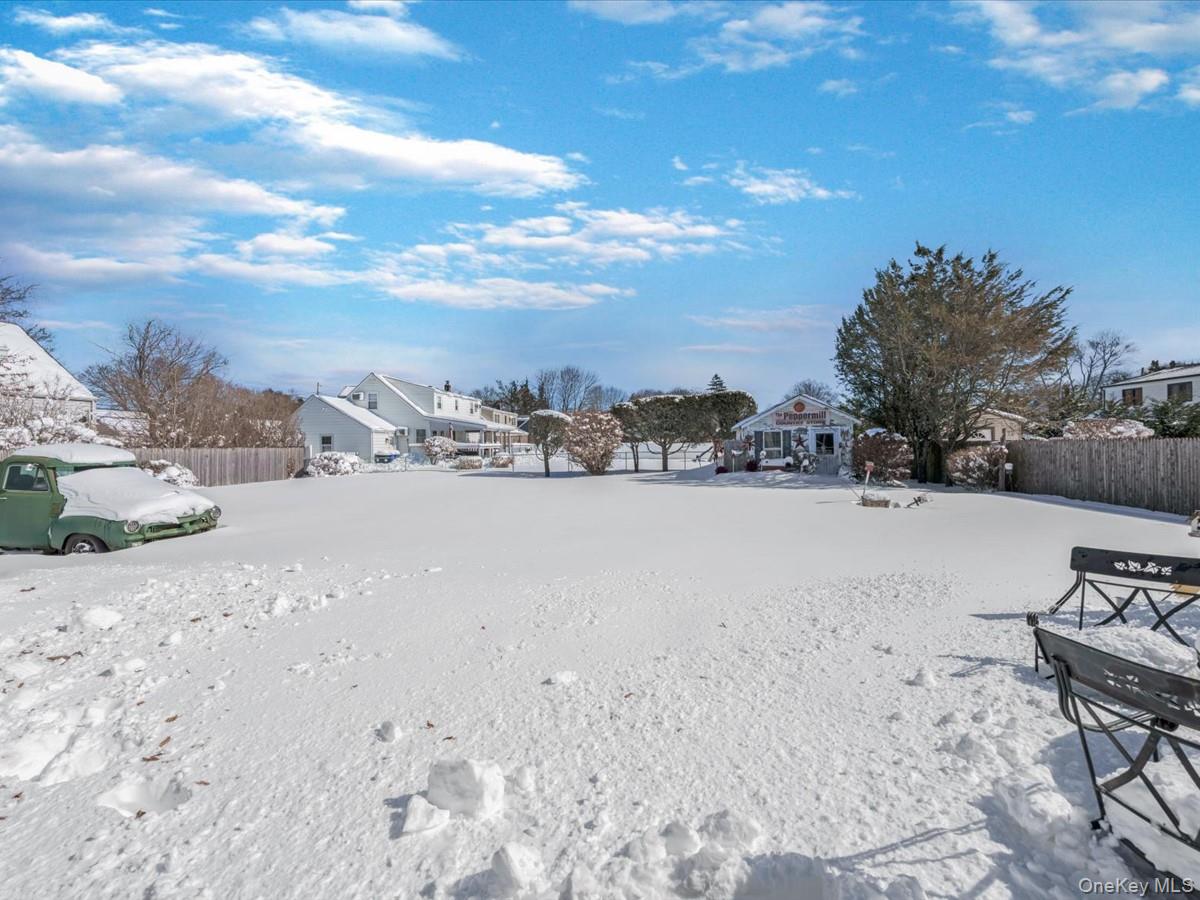 #18 photo, 442 Oakwood Road, Huntington Station , NY 11746