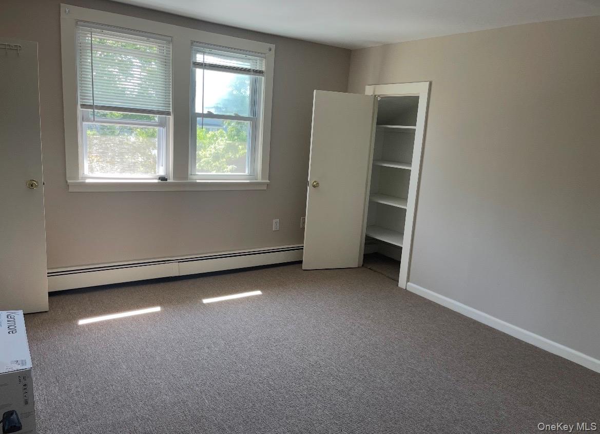 #2 photo, 79A Muncy Avenue, מחוז סאפוק West Babylon , NY 11704