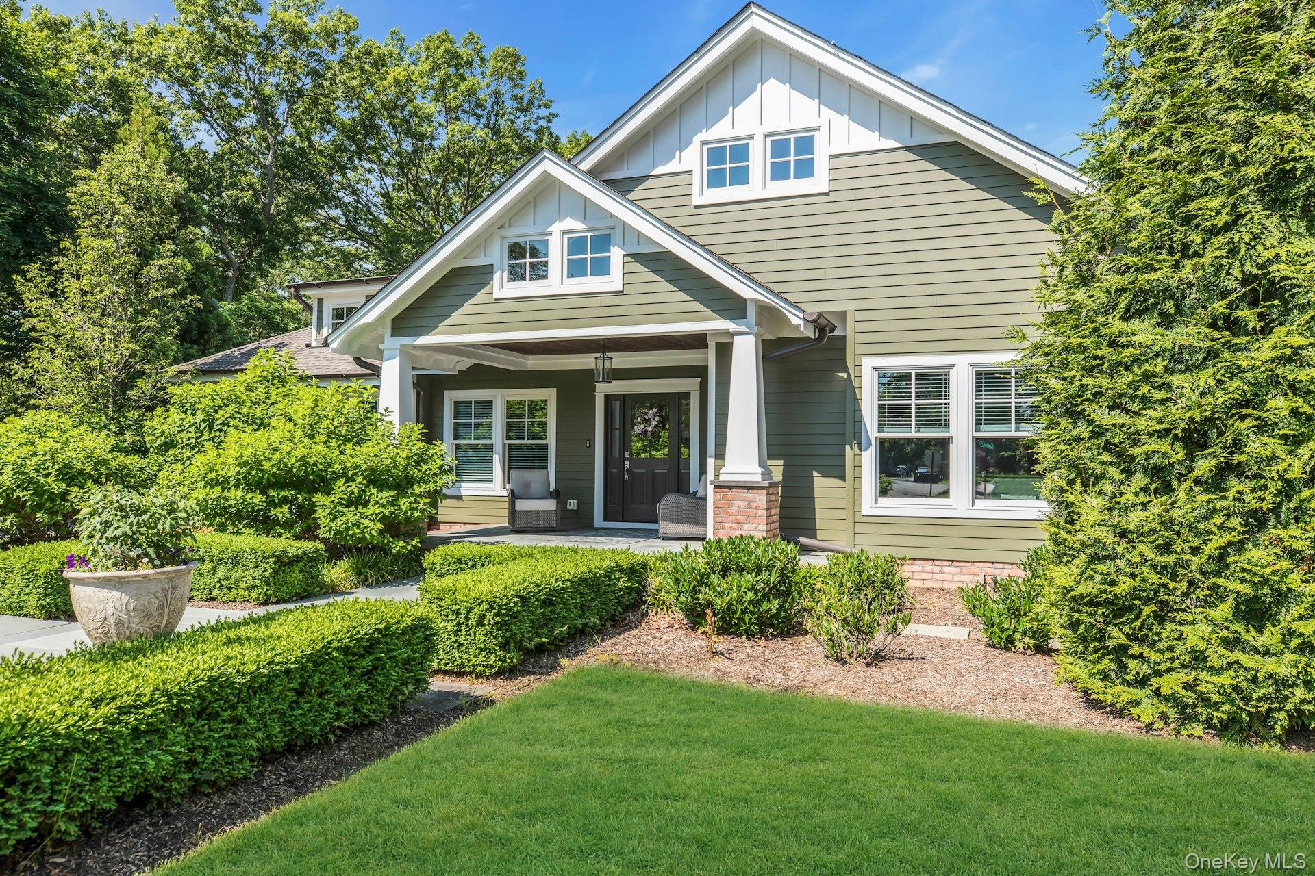 #2 photo, 120 Cambon Avenue, Saint James , NY 11780