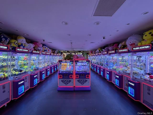 #12 photo, 86-55 Broadway, Elmhurst , NY 11373