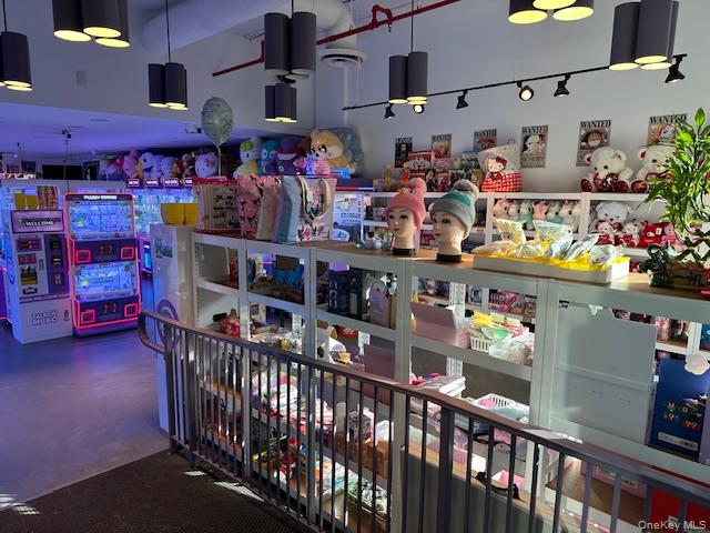 #19 photo, 86-55 Broadway, Elmhurst , NY 11373