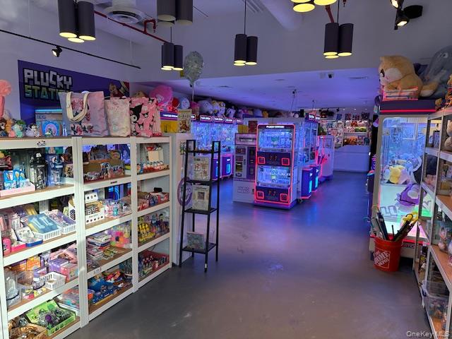 #3 photo, 86-55 Broadway, Elmhurst , NY 11373