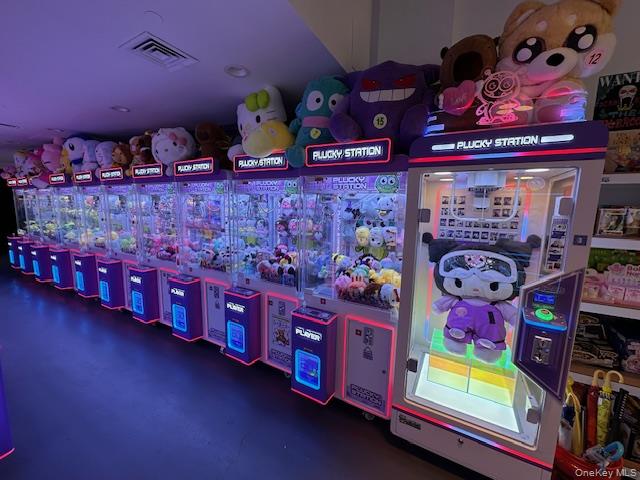 #5 photo, 86-55 Broadway, Elmhurst , NY 11373