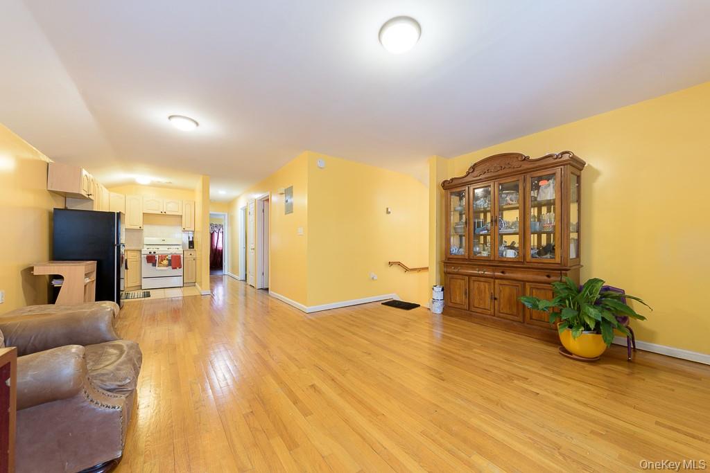 #11 photo, 16504 116th Avenue, Jamaica , NY 11434