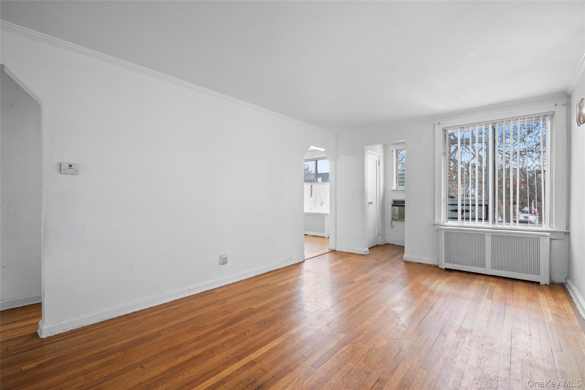 #3 photo, 6810 60th Drive, কুইন্‌স Maspeth , NY 11378