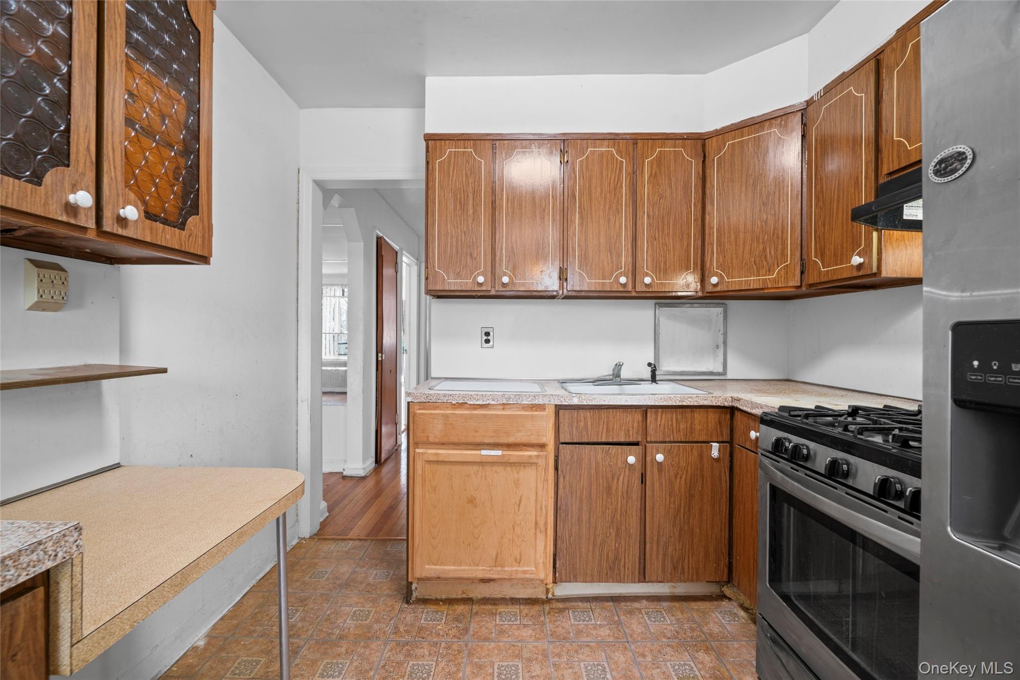 #6 photo, 6810 60th Drive, কুইন্‌স Maspeth , NY 11378