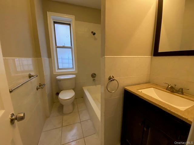 #10 photo, 1075 Grand Concourse, Бронкс ‖ Bronx , NY 10452