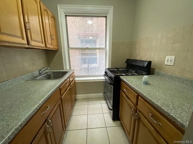 #4 photo, 1075 Grand Concourse, Бронкс ‖ Bronx , NY 10452