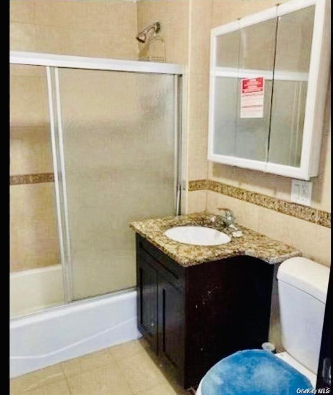 #3 photo, 82-25 Queens Blvd, Elmhurst , NY 11373