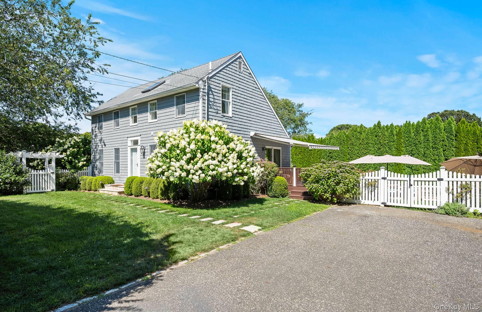 #1 photo, 28 Windermere Drive, מחוז סאפוק Sag Harbor , NY 11963