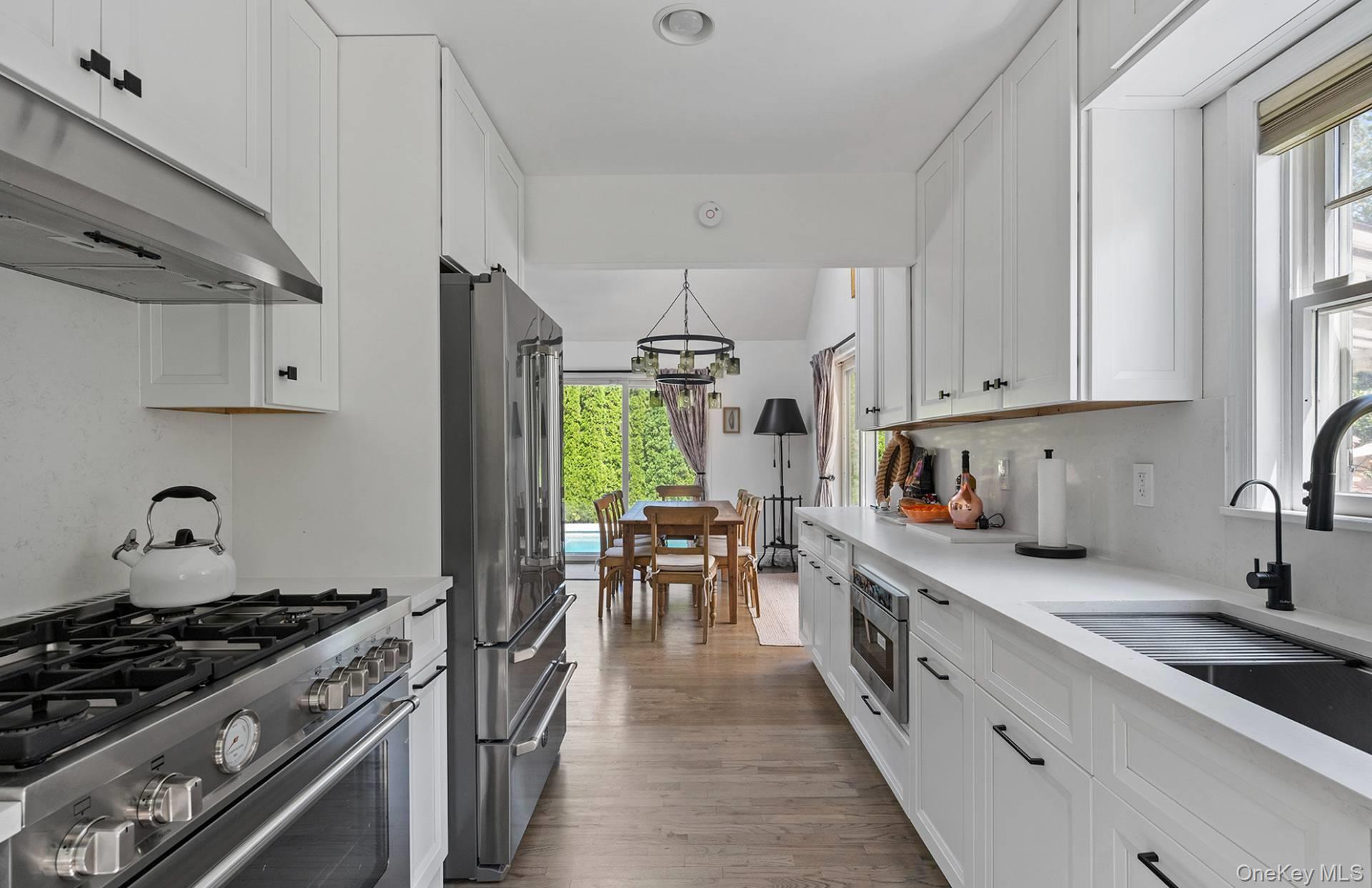 #13 photo, 28 Windermere Drive, מחוז סאפוק Sag Harbor , NY 11963