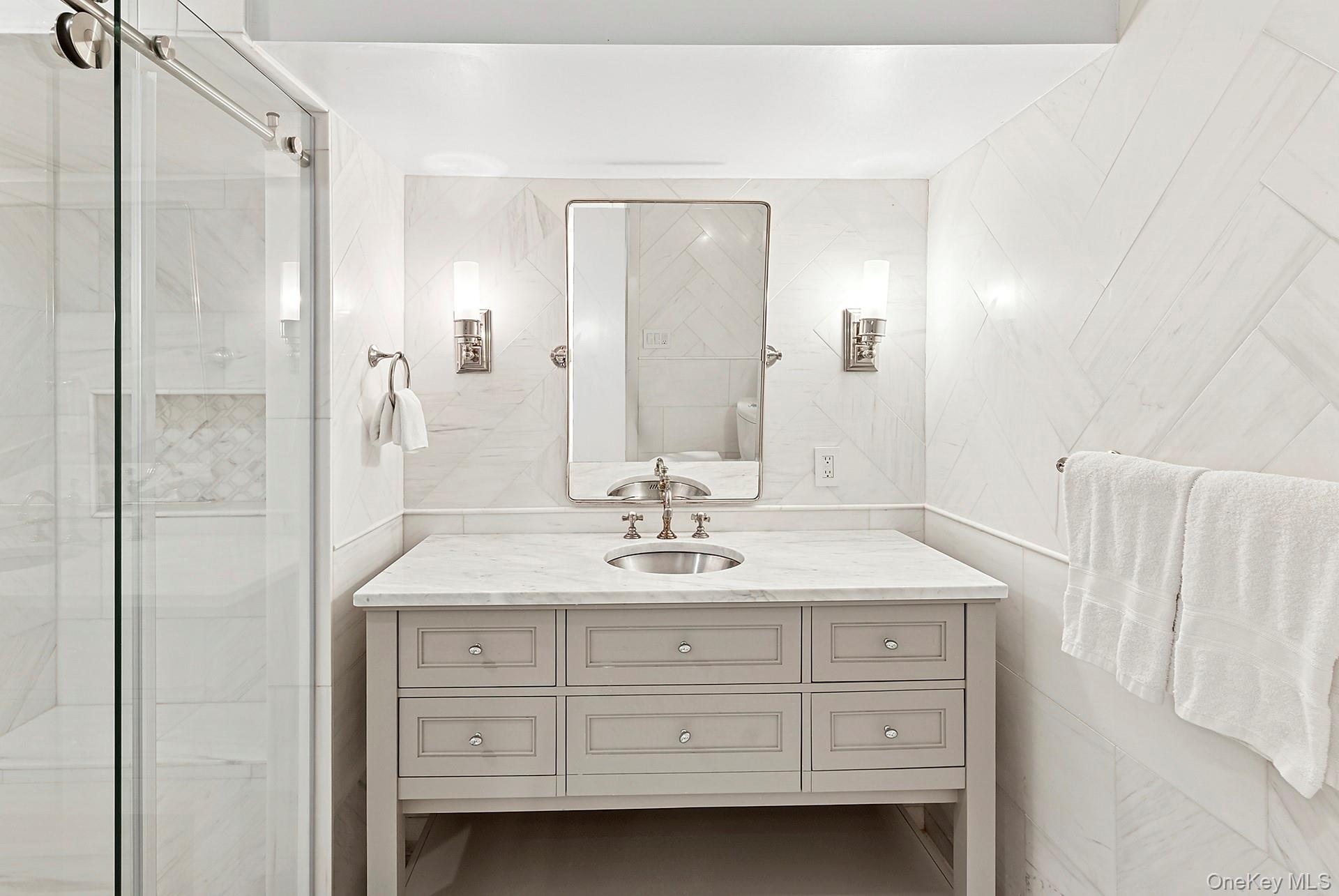 #20 photo, 28 Windermere Drive, מחוז סאפוק Sag Harbor , NY 11963