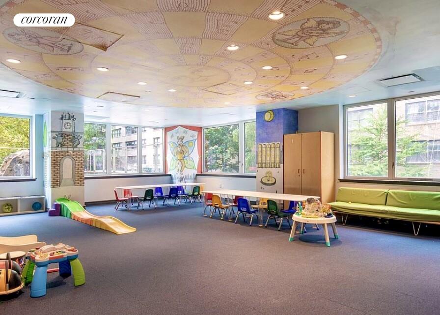 #16 photo, 200 W END Avenue, Lincoln Square , NY 10023