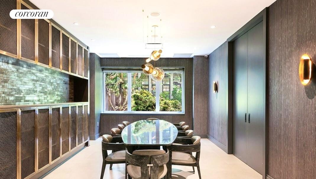 #17 photo, 200 W END Avenue, Lincoln Square , NY 10023