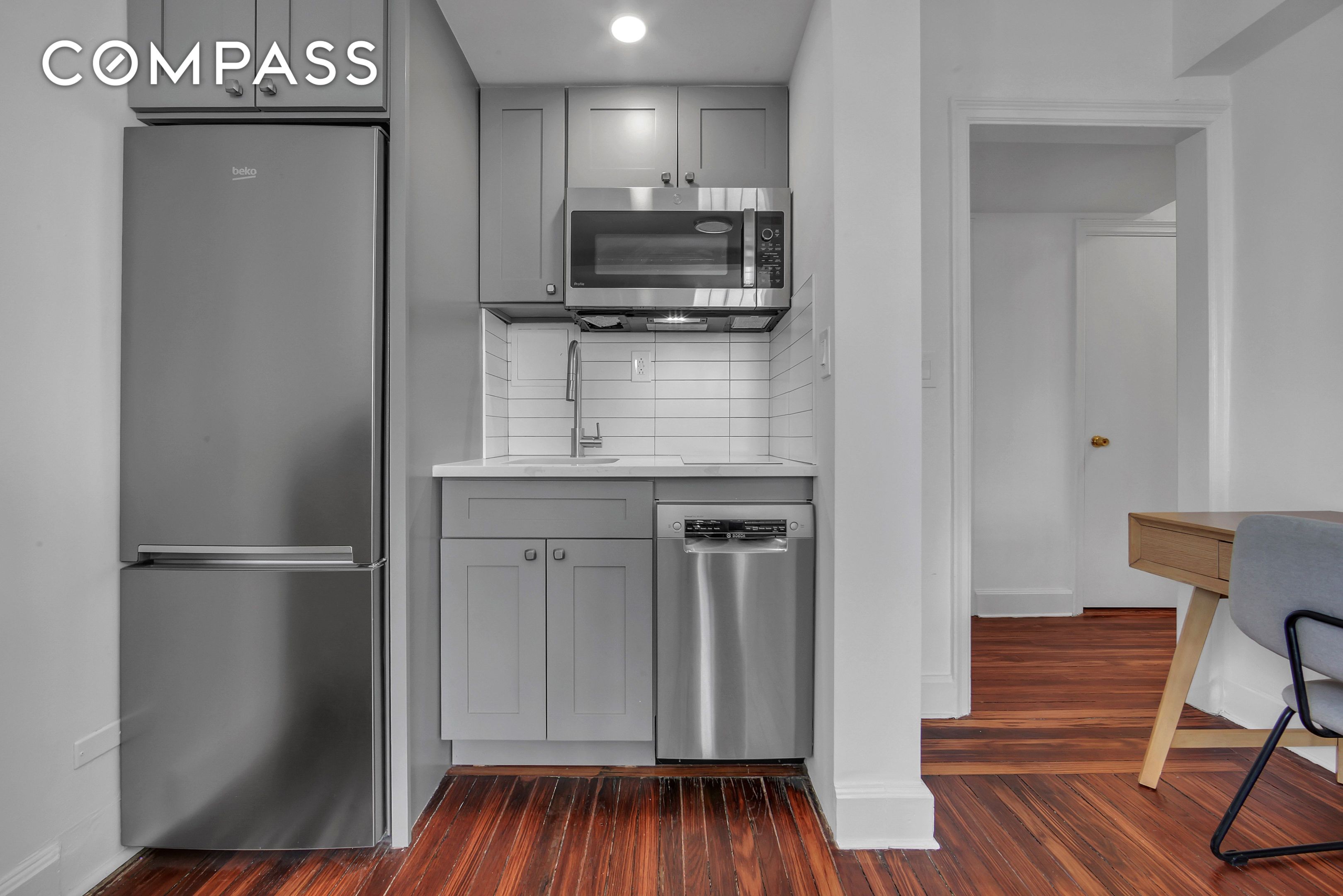 #10 photo, 5 Tudor City Place, Murray Hill , NY 10017