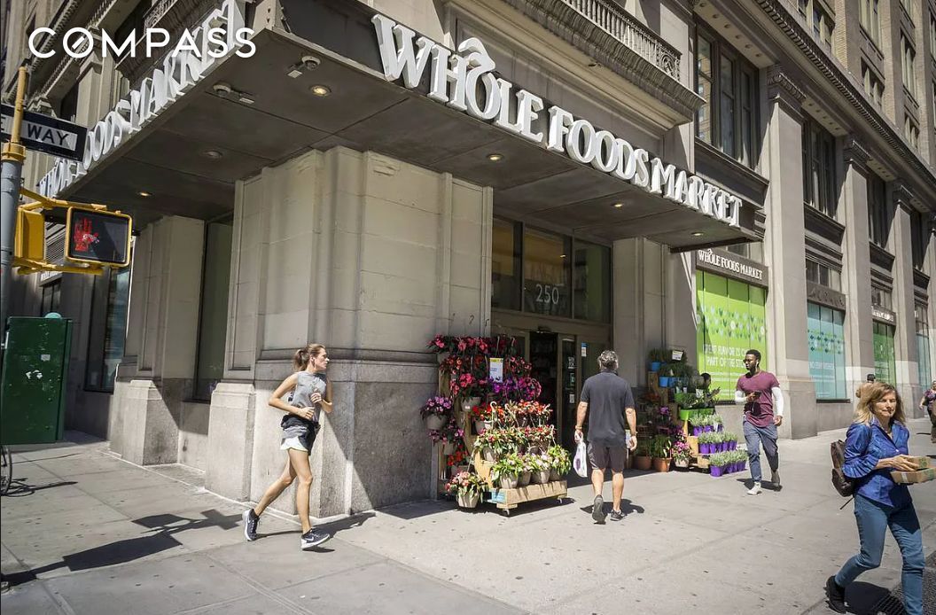 #11 photo, 170 W 23rd Street, Chelsea , NY 10011