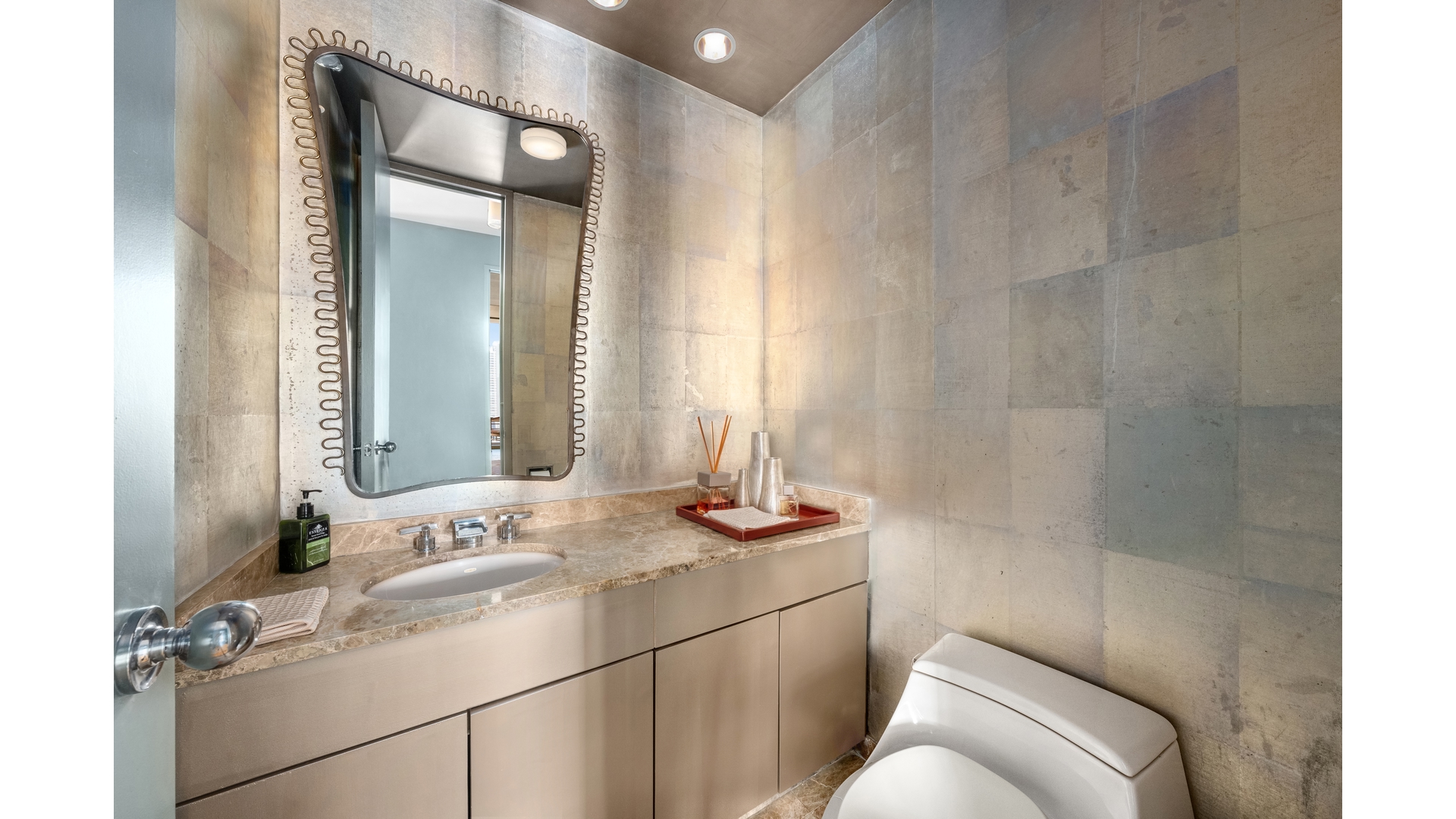 #7 photo, 641 5TH Avenue, Midtown East , NY 10022