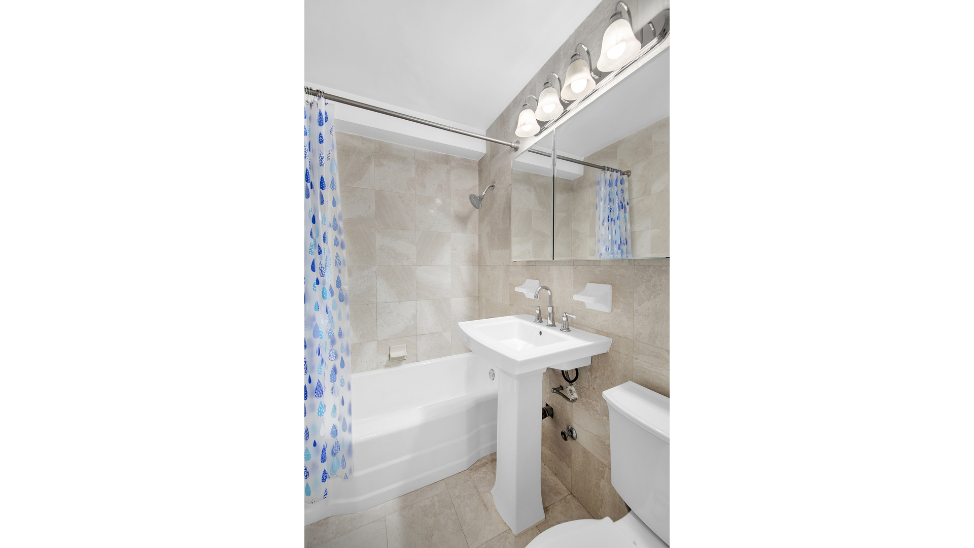 #8 photo, 345 E 73RD Street, ম্যানহাটন Lenox Hill , NY 10021