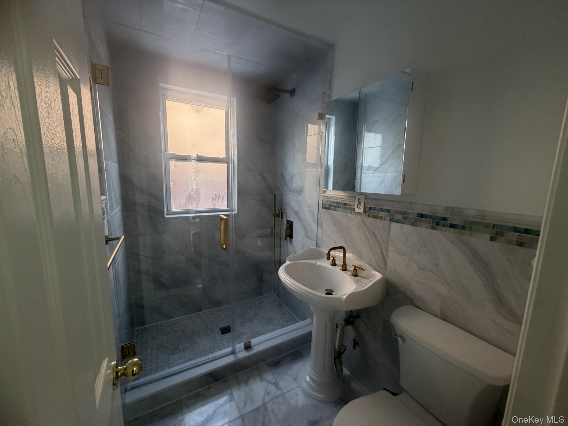 #11 photo, 1145 Astor Avenue, Bronx , NY 10469