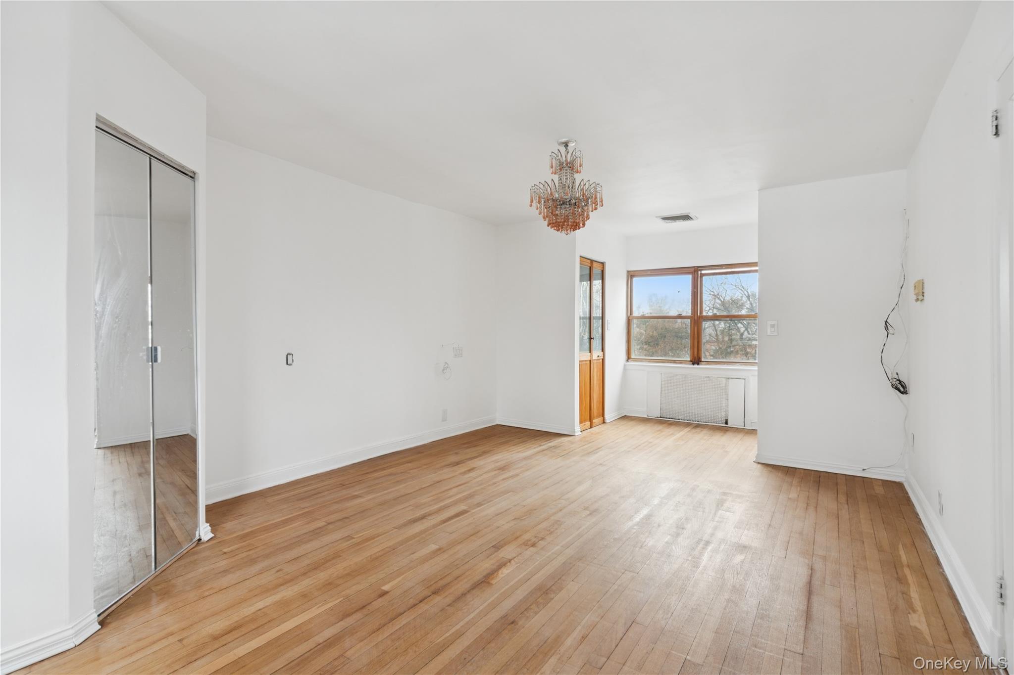 #12 photo, 6015 Independence Avenue, Bronx , NY 10471