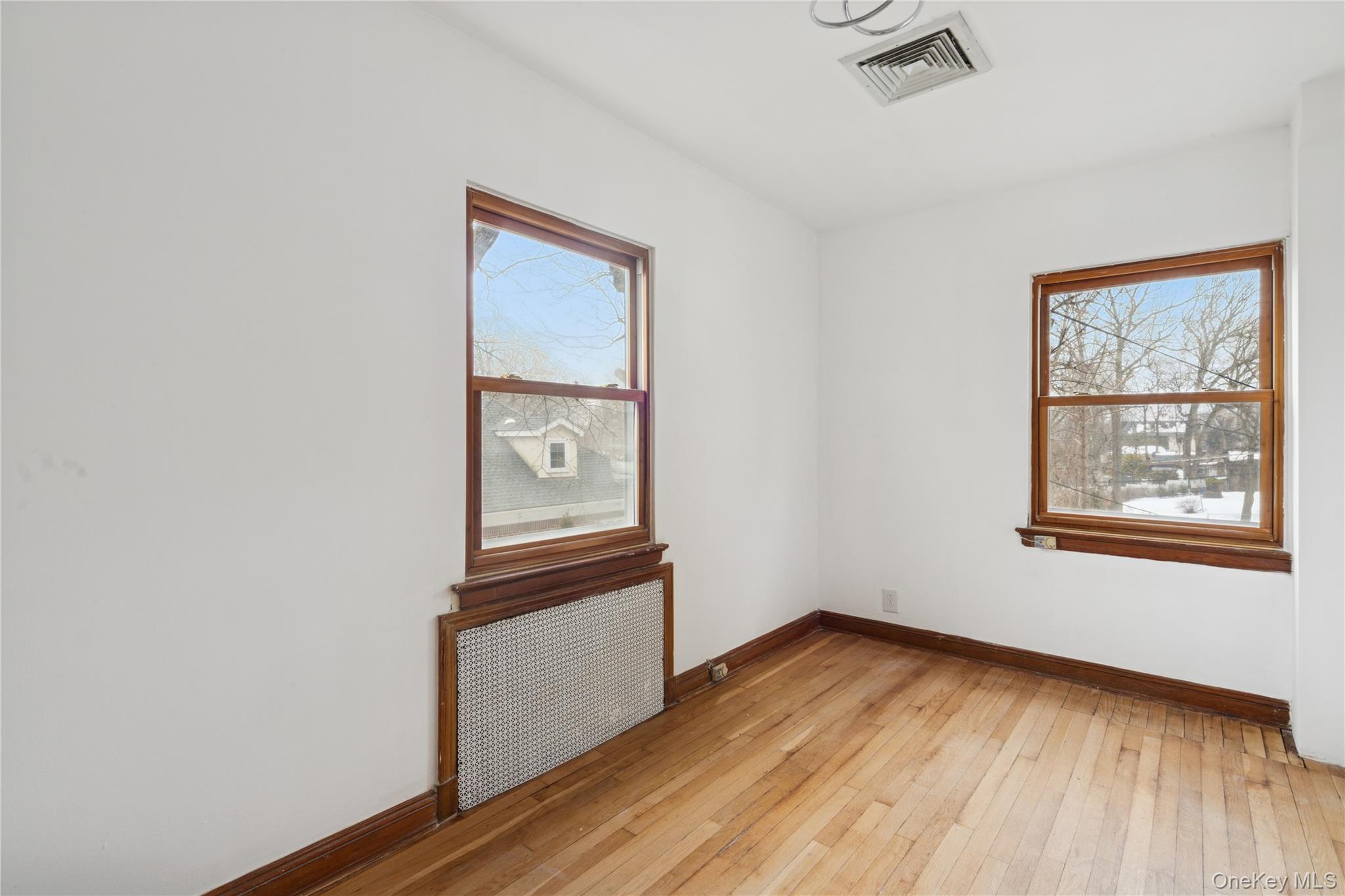 #13 photo, 6015 Independence Avenue, Bronx , NY 10471