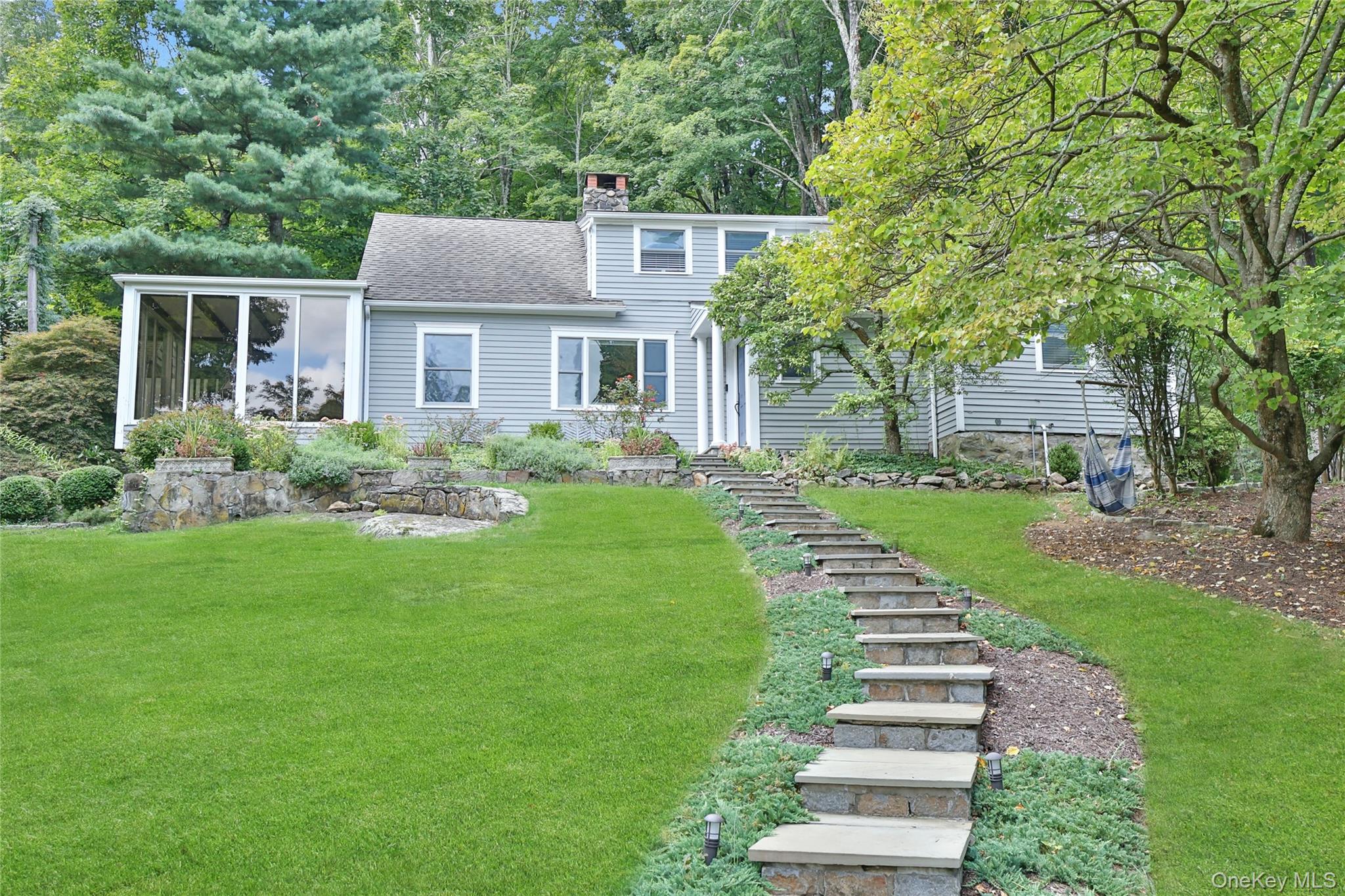 #4 photo, 8 Old Roaring Brook Road, 뉴욕주 Mount Kisco , NY 10549