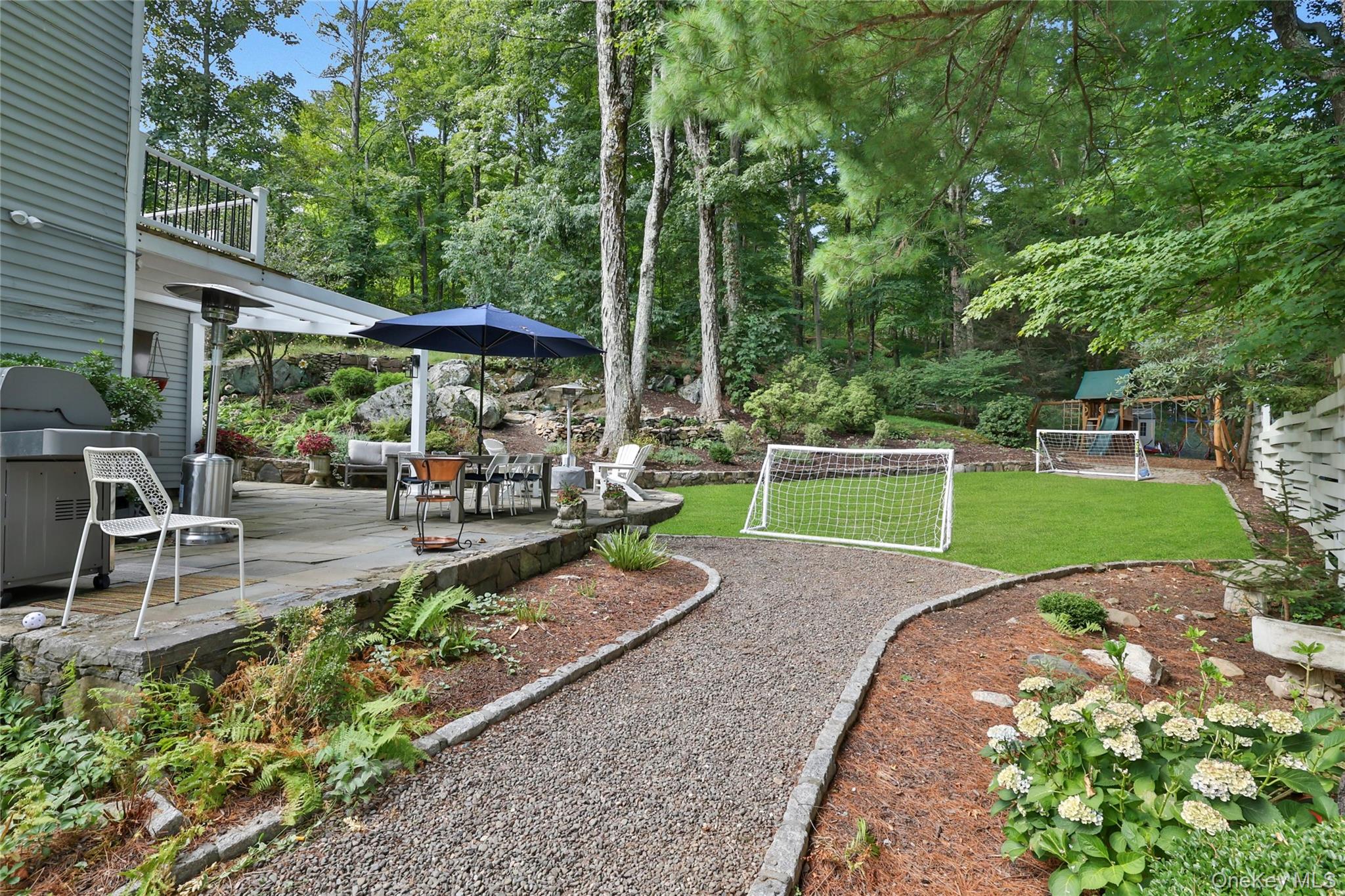 #7 photo, 8 Old Roaring Brook Road, 뉴욕주 Mount Kisco , NY 10549