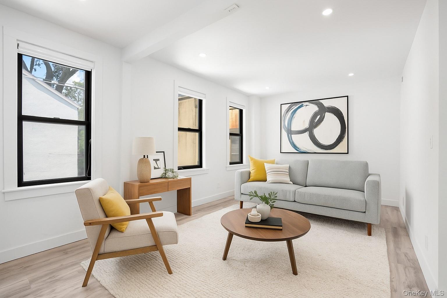 #4 photo, 2122 Boston Post Road, Larchmont , NY 10538