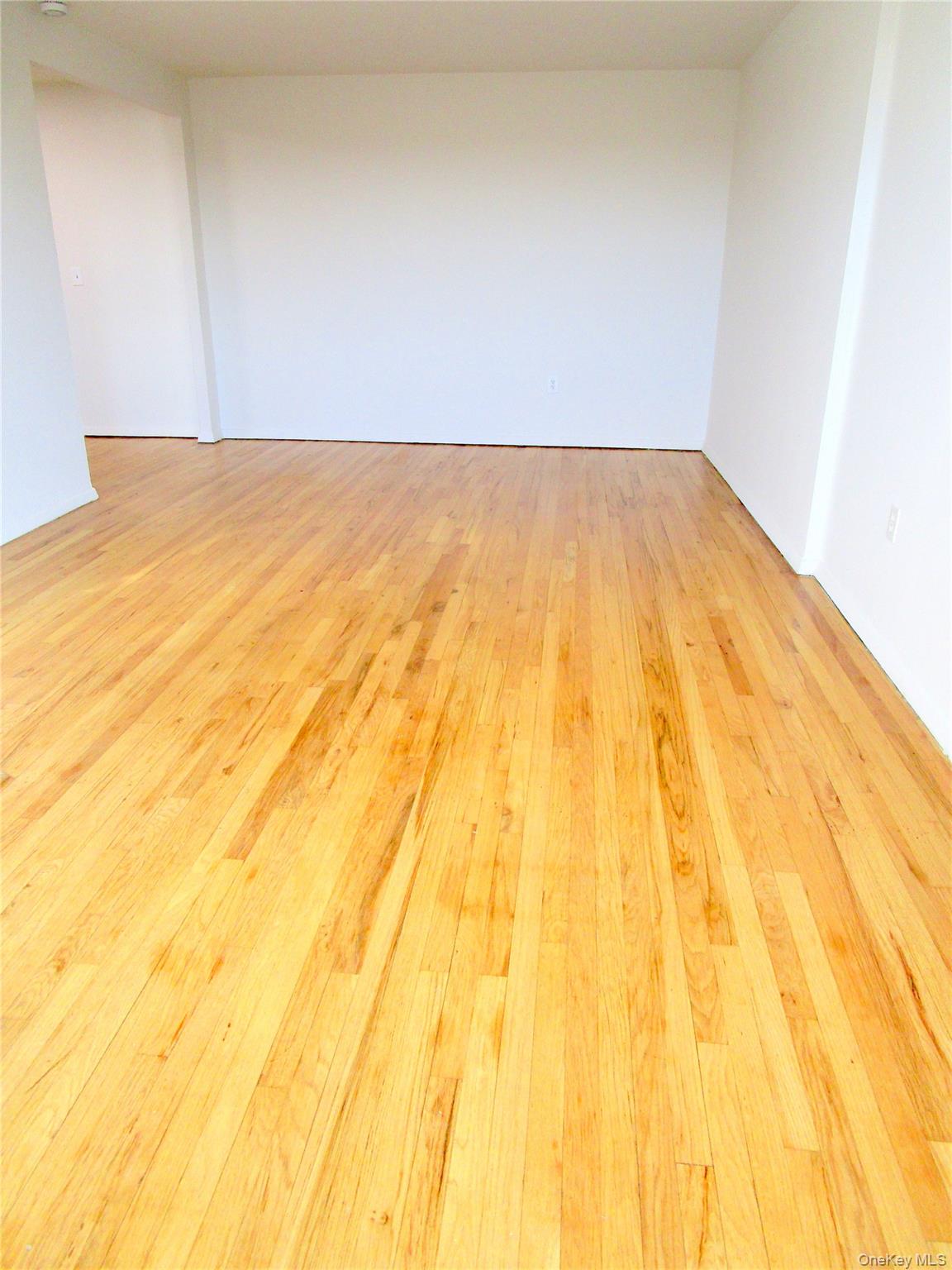 #5 photo, 595 McLean Avenue, Yonkers , NY 10705