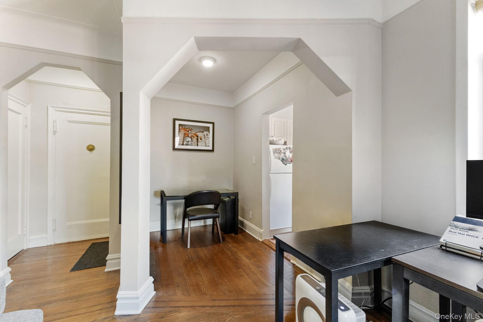 #5 photo, 45 Pondfield Road, Bronxville , NY 10708