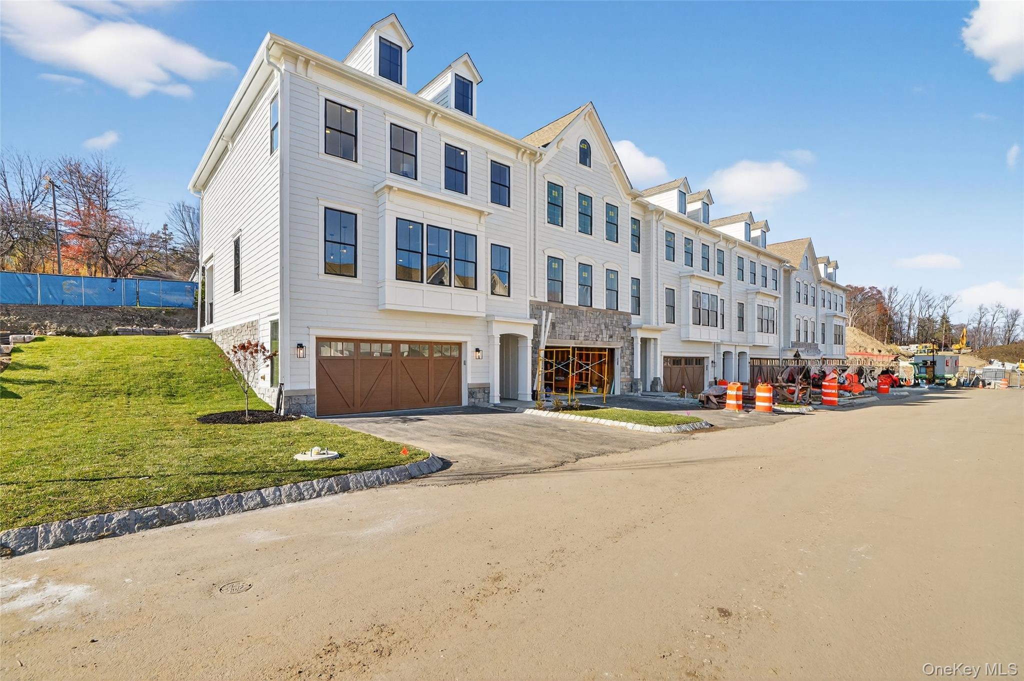 #2 photo, 1827 Soundview Court, Yorktown Heights , NY 10598