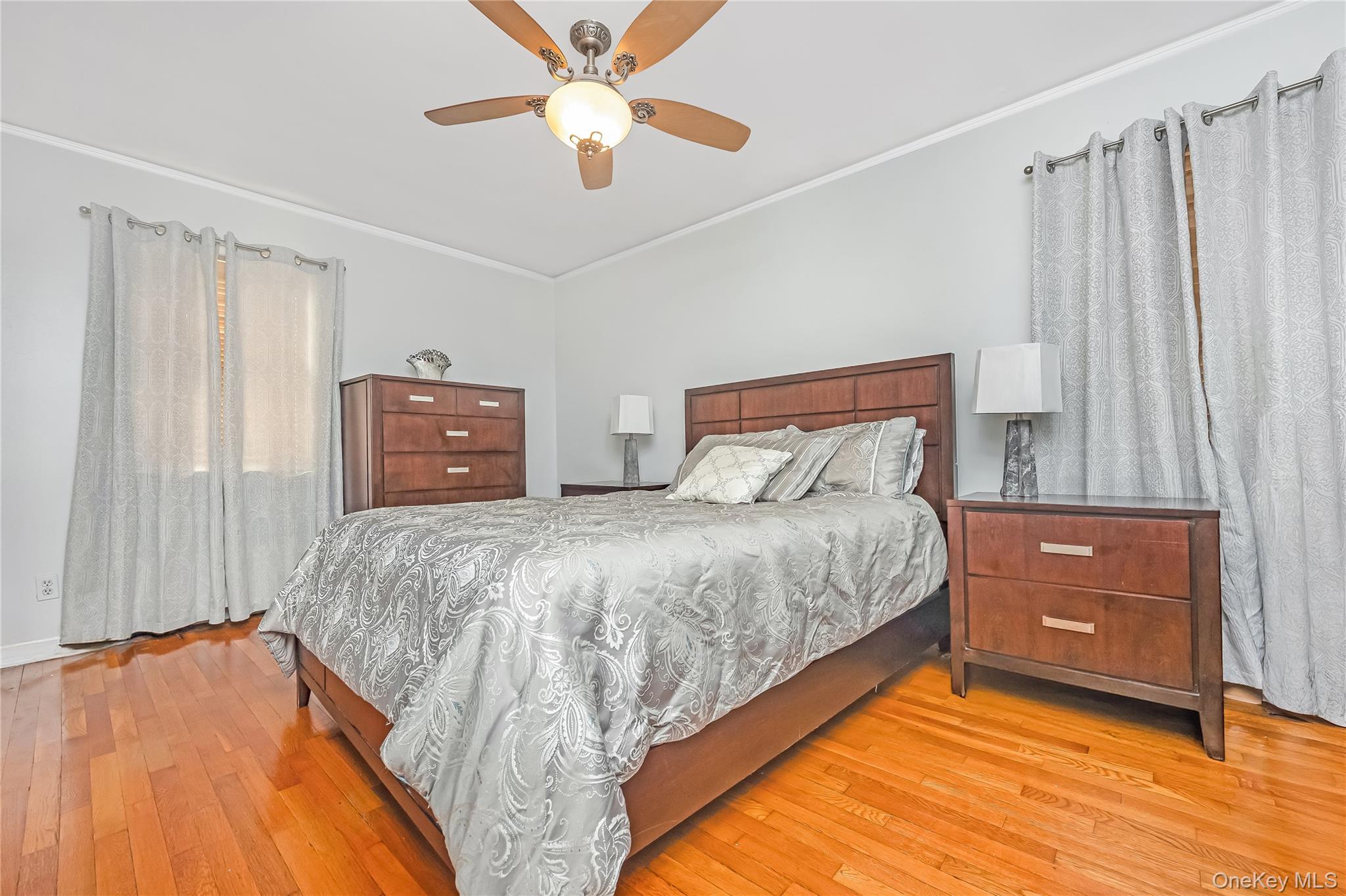 #14 photo, 6722 166th Street, 皇后区 新鲜草原 Fresh Meadows , NY 11365