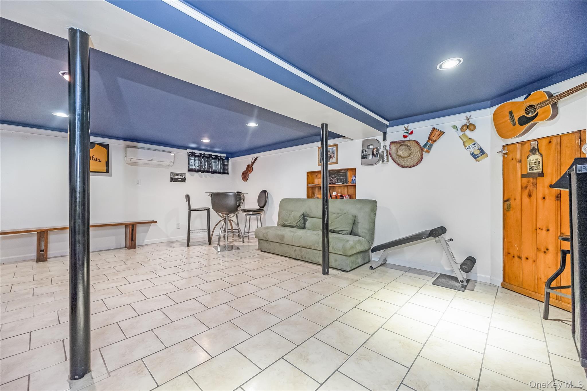 #17 photo, 6722 166th Street, 皇后区 新鲜草原 Fresh Meadows , NY 11365