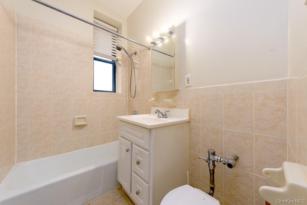 #5 photo, 1199 E 53rd Street, Бруклин ‖ Brooklyn , NY 11234