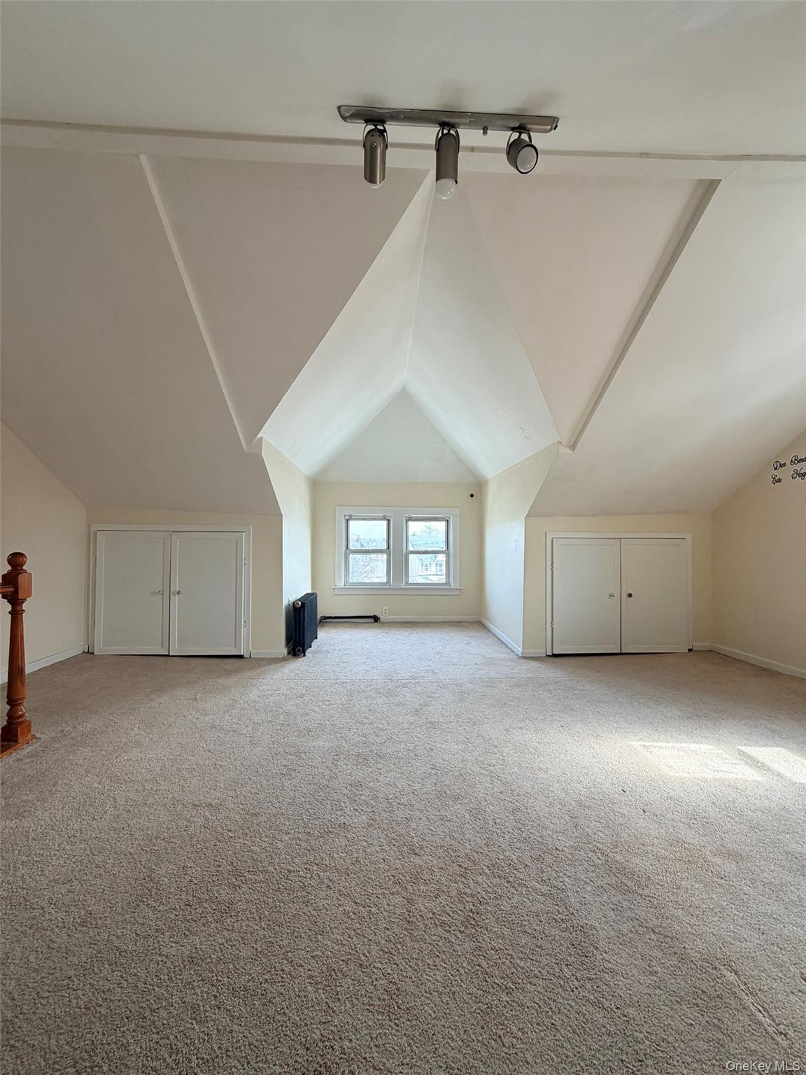 #11 photo, 4628 Utopia Parkway, Куинс ‖ Flushing , NY 11358